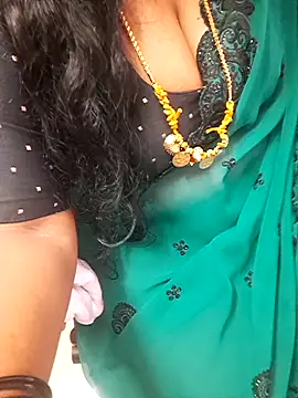 Tamil_Ammani's cam snapshot