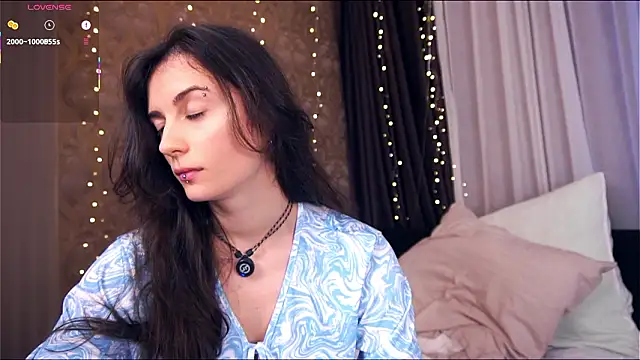 Holla_Molly live sex cam