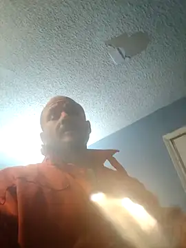 Capthookfugood's cam snapshot