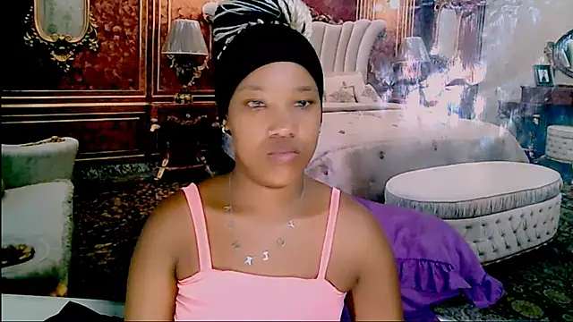 EroticSexyPrada's cam snapshot