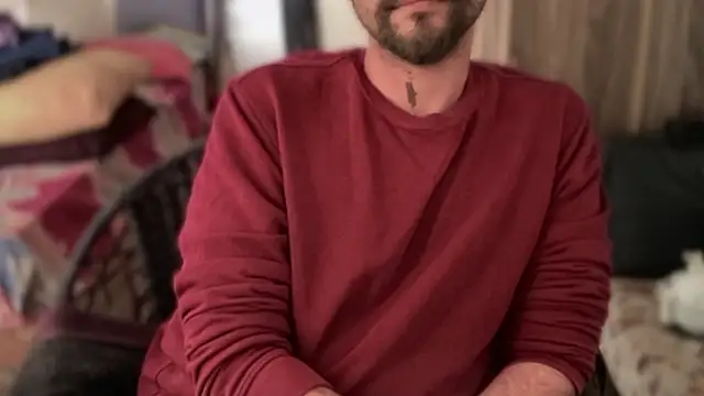 MakeMeAwareAah's cam snapshot