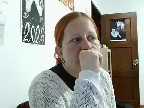 ViioletaMora live sex cam