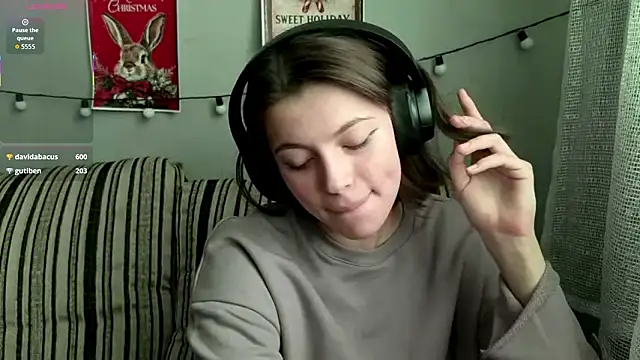 CutieAnny's cam snapshot