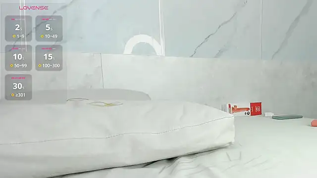 valerith_hale's cam snapshot