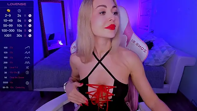 AdeleRoberts's cam snapshot