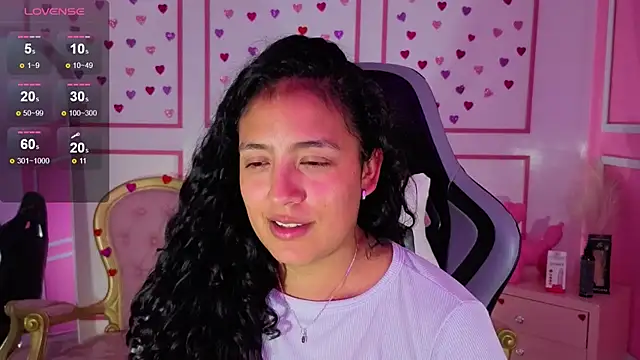 tamara_brown_t's cam snapshot