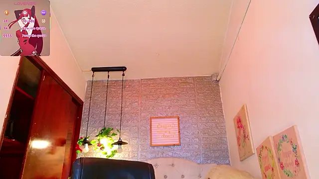 meghan_nill's cam snapshot