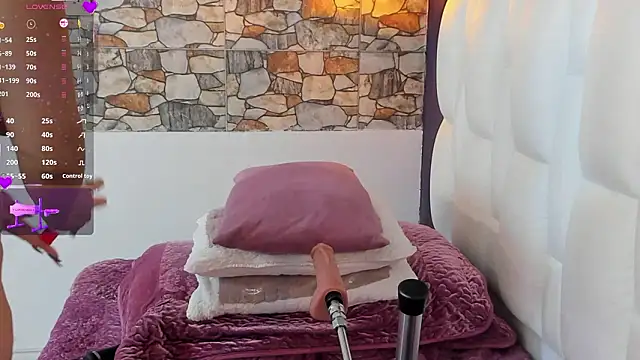 brithanyadams23's cam snapshot