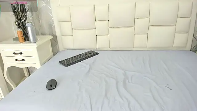 naia_cox's cam snapshot