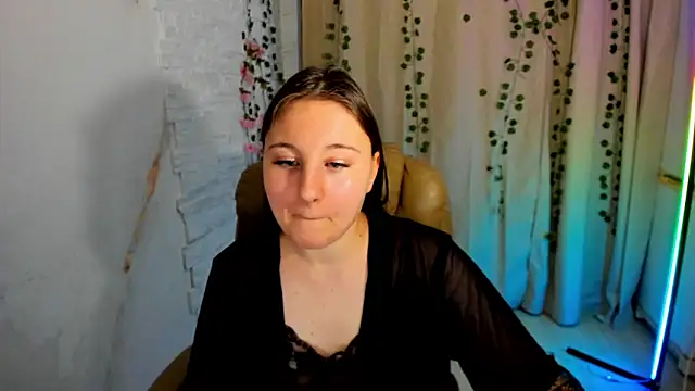 EvaxCharm's cam snapshot