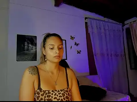 mykaelahoney's cam snapshot