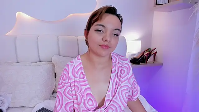 emilyrouss-'s cam snapshot