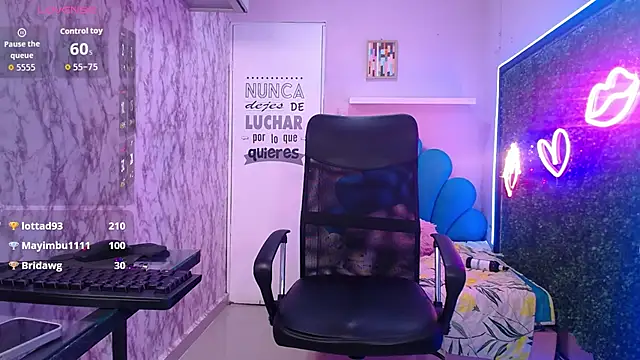 valeria_martinez19's cam snapshot