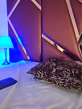 Camerondarkness's cam snapshot