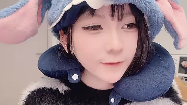 lnua-lnua's cam snapshot