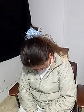 MilfCute_sex's cam snapshot