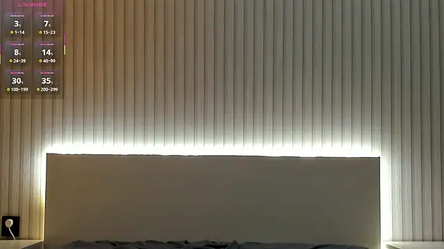 laumalove's cam snapshot