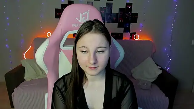 EvaxCharm's cam snapshot