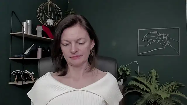 VivianWILD's cam snapshot