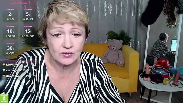 SexyGrandma_'s cam snapshot