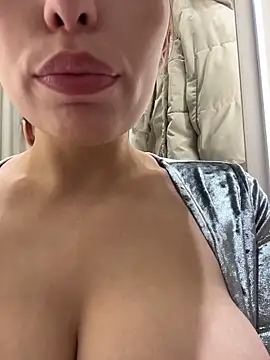 LeiaMood's cam snapshot