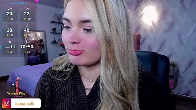 Luna_volk_'s cam snapshot