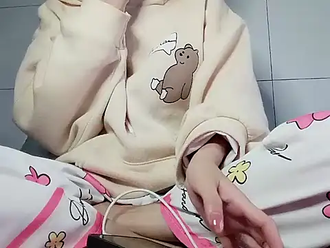 Tuyet696's cam snapshot