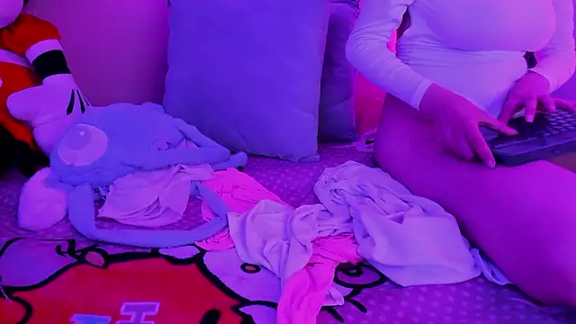 Sofi_cutiee's cam snapshot