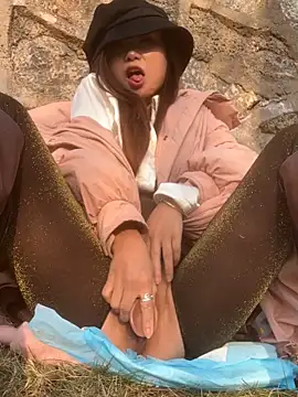 luna-sisi live sex cam