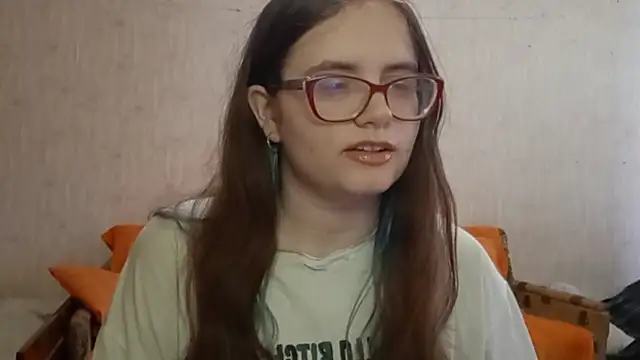 Miyabeee's cam snapshot