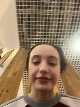 MiaTee's cam snapshot