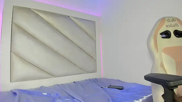 dakota_cj's cam snapshot