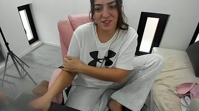 Dyana_Kaylinn's cam snapshot