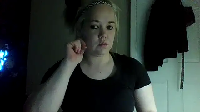 SilverSeductress's cam snapshot