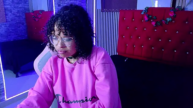 mia_hernnandez's cam snapshot