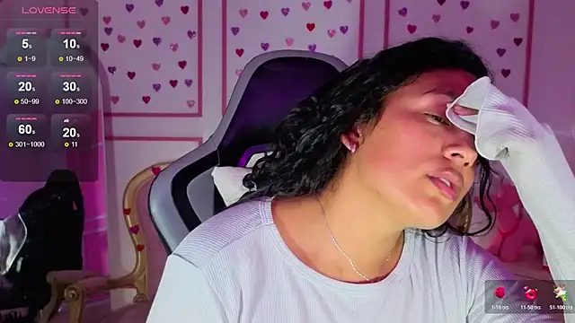 tamara_brown_t's cam snapshot