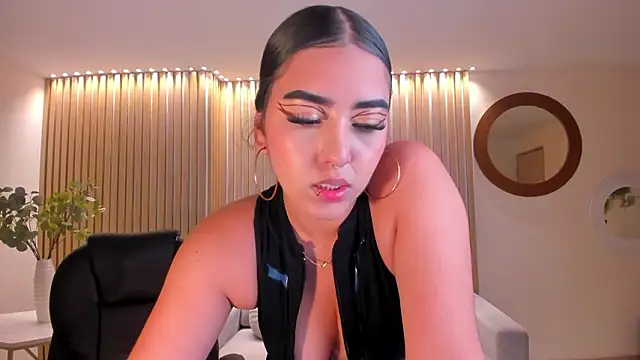 SophieLanne's cam snapshot