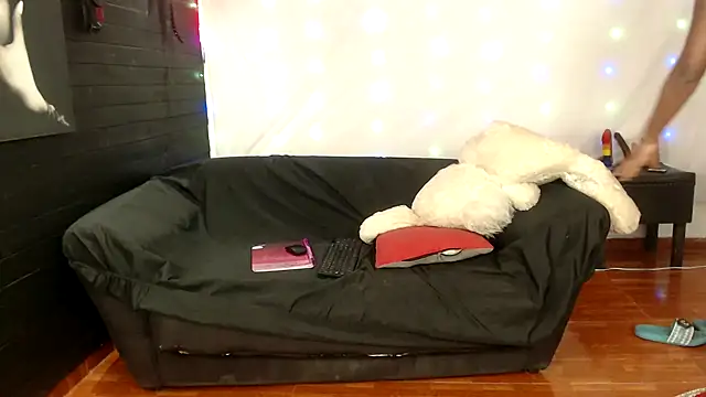 agatha_prime's cam snapshot