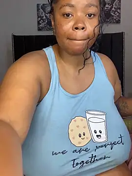 LunaCovenn's cam snapshot