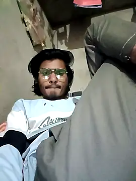 Yash_Sharma18's cam snapshot