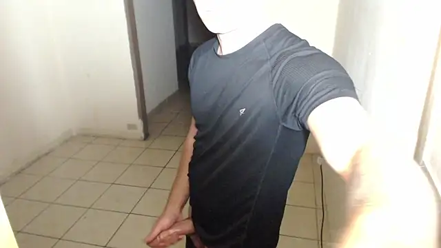 BlondZilla's cam snapshot