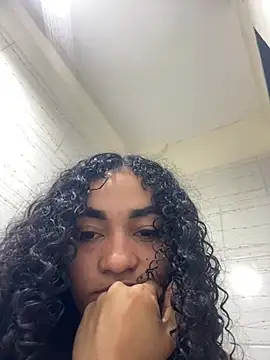 _zendy_love_'s cam snapshot