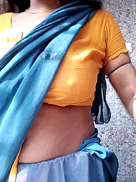 Kakoli- live sex cam