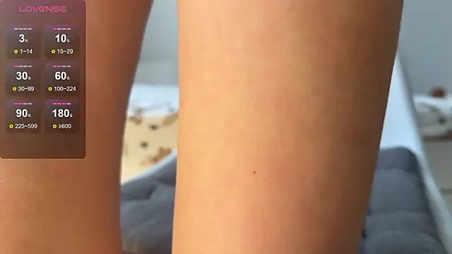 Monikacutie's cam snapshot