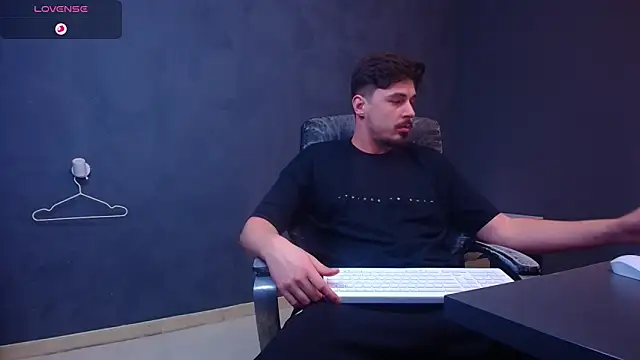 EnzoRace's cam snapshot