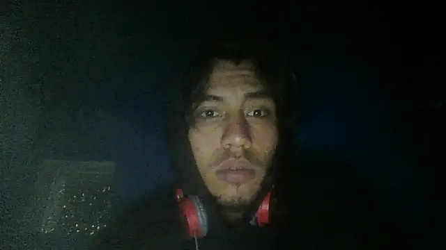 AlexAlejandro13's cam snapshot