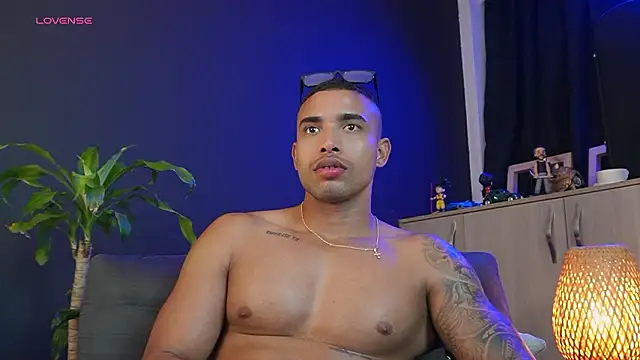 LincomAmith's cam snapshot