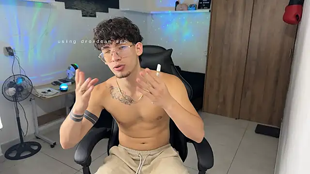 Kisan_Smith live sex cam