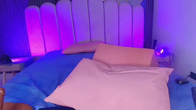 abbyrouss_'s cam snapshot