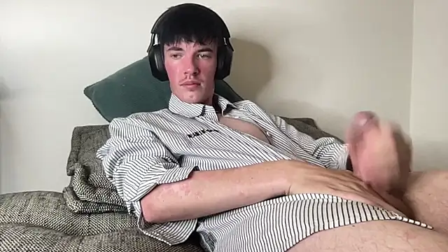 NovaTwinkx live sex cam